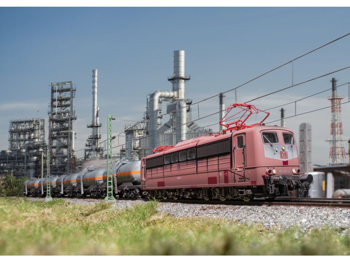 MÄRKLIN 39136 ELEKTROLOK DB 151 025 (GEALTERT) BILD 8